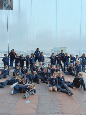 77356195 1f06 4f3d b83b d5d25ee614e9 1 all